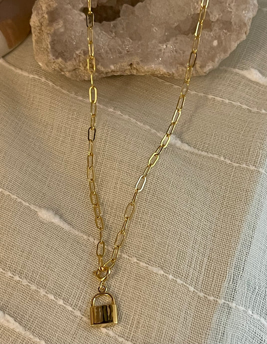 Chunky Chain Lock Necklace